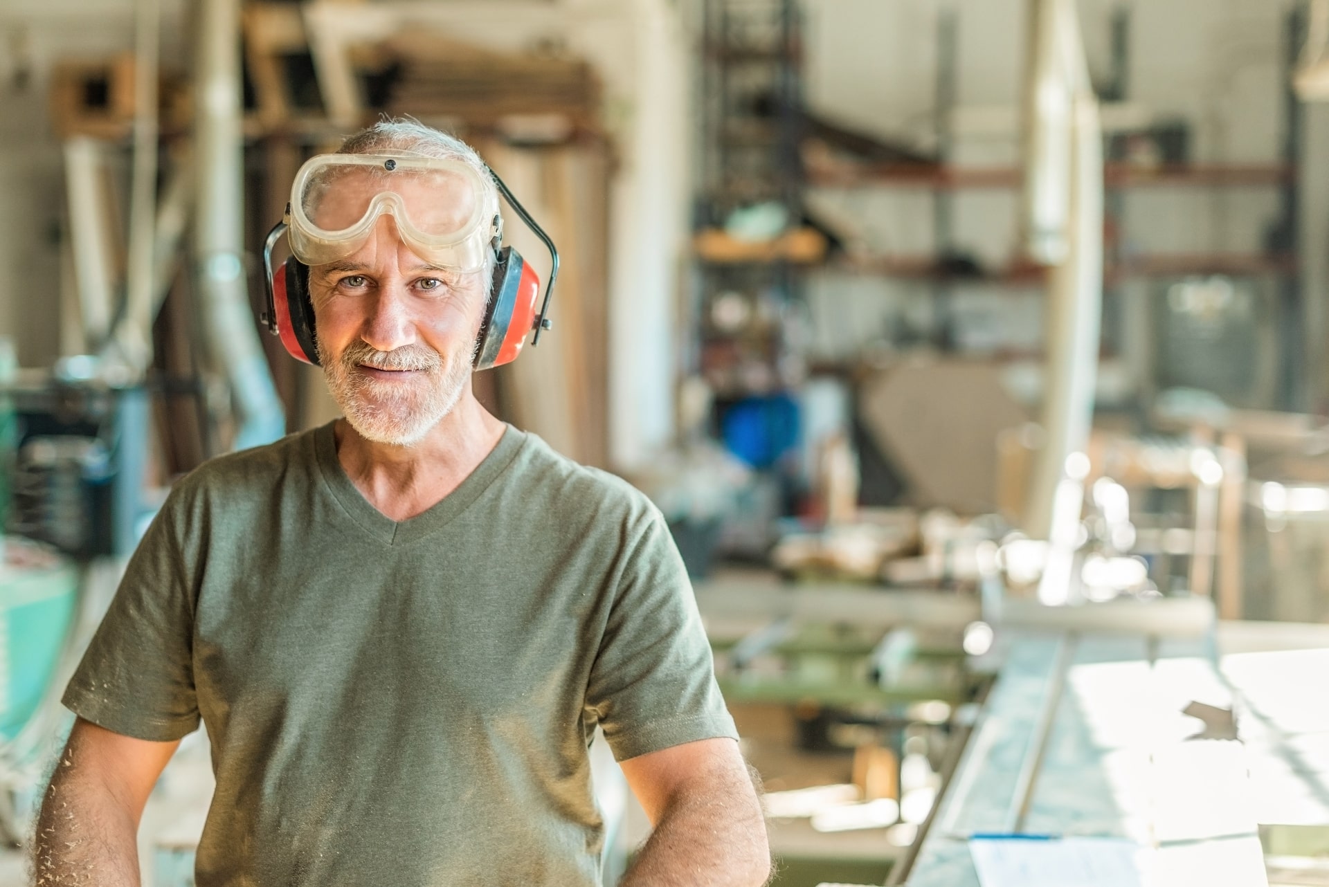 Smiling Worker in Factory 2023-11-27-min